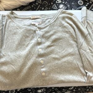 Grey long sleeve pull over